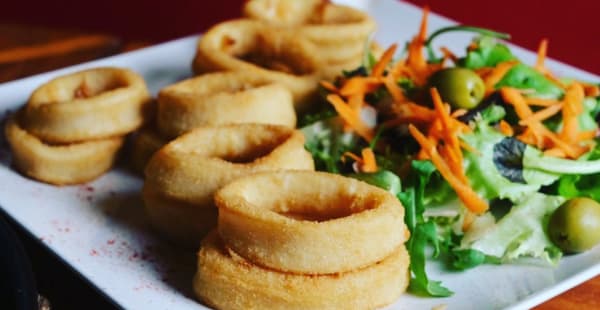 Calamares a la andaluza - Tapas Avinyó, Barcelona