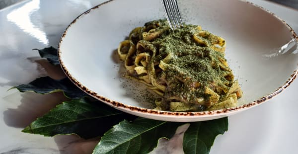 Primo vineria con cucina, Pomezia