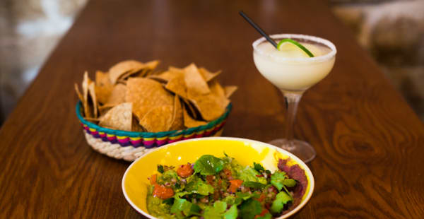 Guacamol, totopos et margarita - Luz Verde - Alexis Delassaux, Paris