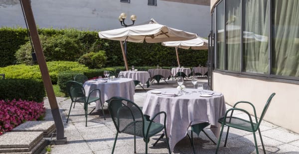 Il Giardino Bar & Restaurant by “UNA cucina”, Milano