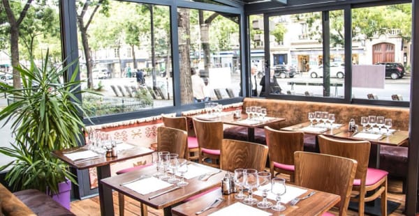 La salle sous baie vitrée - Restaurant Kurde Sersaf, Paris