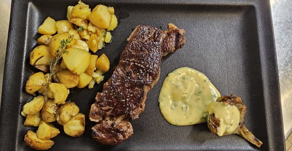 Carne - faux filet de bœuf - Pratolina, Paris