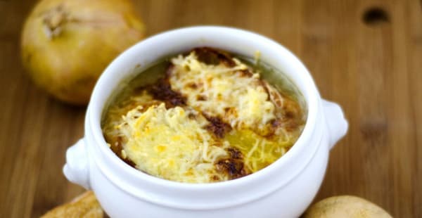 Soupe à l'oignon gratinée - Le Maine Café, Paris-14E-Arrondissement