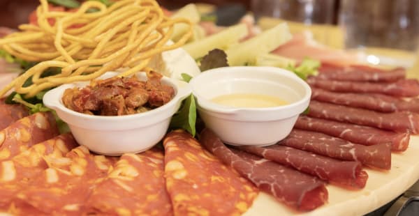 La Follia (trattoria pizzeria), Roma