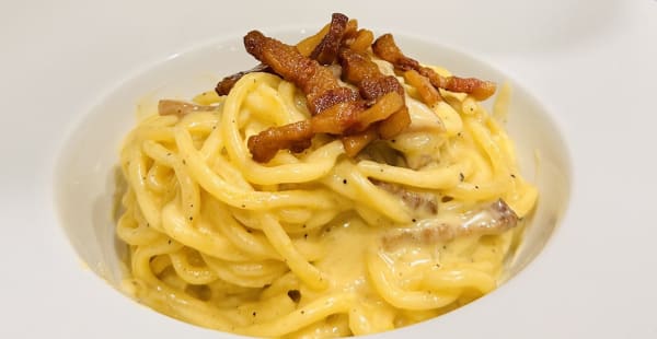 Tonnarello carbonara  - Bompiani, Roma