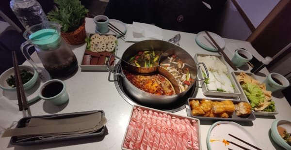 Liuyishou Hotpot, Paris