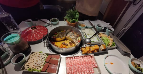 Liuyishou Hotpot, Paris