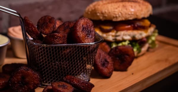 Le Poulet en Feu, Montreuil