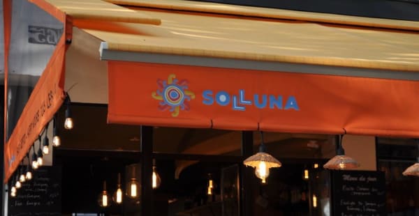 Solluna, Paris