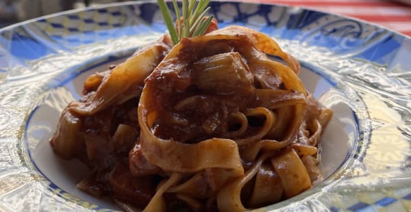 Tagliatelle al Sugo di coda alla vaccinara - Ma che ce frega, Milano