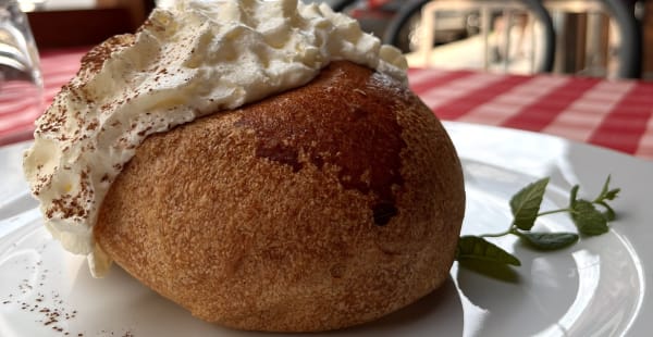 Maritozzo con panna e crema  - Ma che ce frega, Milano