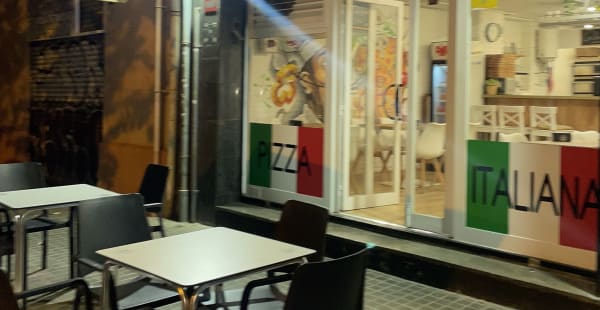 Checo's pizza, Barcelona