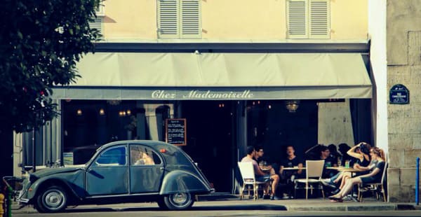 Mapstr - Chez Mademoiselle - Restaurant Français avec Terrasse et Bar dans  le Marais