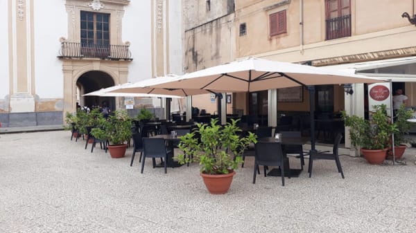 Antica Pizzeria Guglielmo A Monreale Menu Prezzi Immagini Recensioni E Indirizzo Del Ristorante