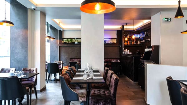 Mayfair Garden In Paris Restaurant Reviews Menu And Prices Thefork