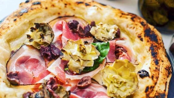 Pizzeria Marghe 1889 In Lloret De Mar Restaurant Reviews Menus And Prices Thefork