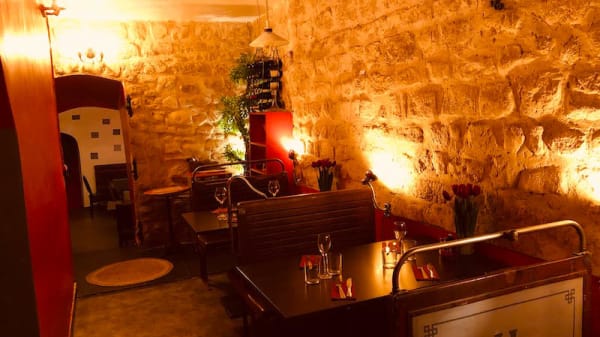 Le Bossu In Paris Restaurant Reviews Menu And Prices Thefork
