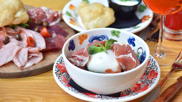 Antonia Le Clan Des Mamma In Le Mans Restaurant Reviews Menu And Prices Thefork