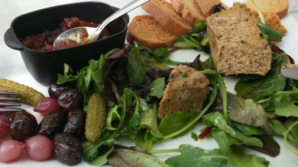 La Table Du Meunier In Fontvieille Restaurant Reviews Menu And Prices Thefork