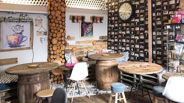 Chat Lounge In Clermont Ferrand Restaurant Reviews Menu And Prices Thefork