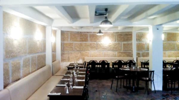 Le Caveau Saint Lazare In Paris Restaurant Reviews Menu And Prices Thefork