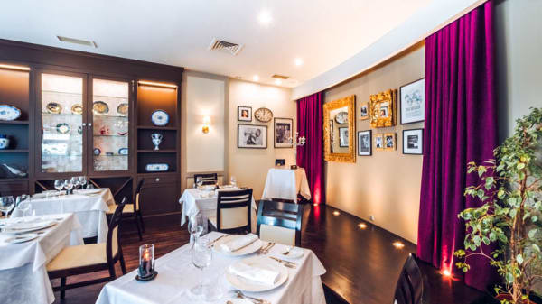 Vista da sala - Cris's Place, Funchal