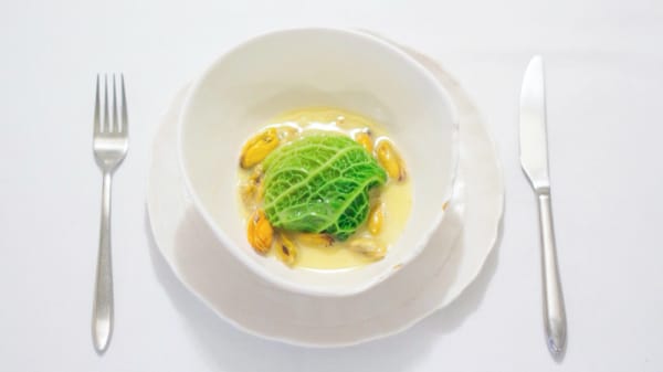 Choux farci aux moules de bouchot - Mariette, Paris