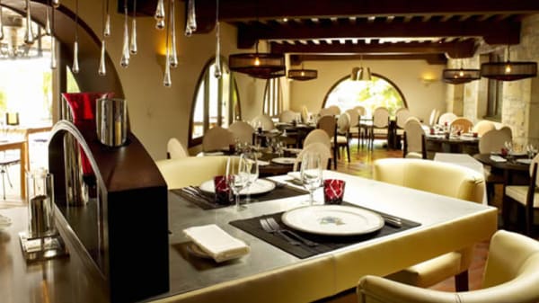 Restaurant Le Chef Coq La Gentilhommiere A Nuits Saint Georges Avis Menu Et Prix