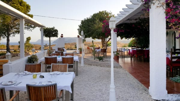 Restaurante Asador La Chumbera En Agua Amarga Menu Opiniones Precios Y Reserva