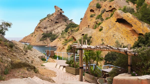 Hotel Restaurant La Calanque De Figuerolles In La Ciotat Restaurant Reviews Menus And Prices Thefork Formerly Dimmi