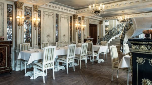 Restaurant Cafe Pouchkine Paris A Paris Menu Avis Prix Et Reservation