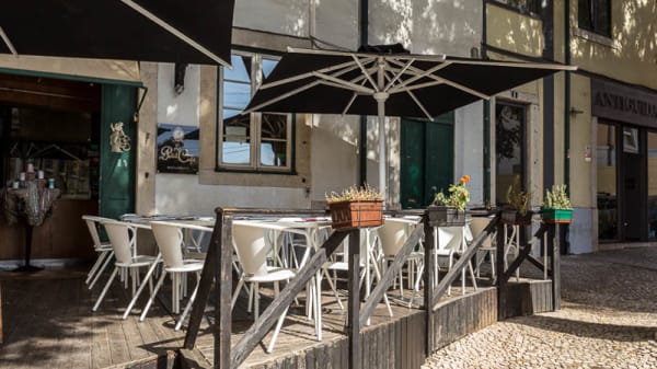 Esplanada - Le Petit Café, Lisboa