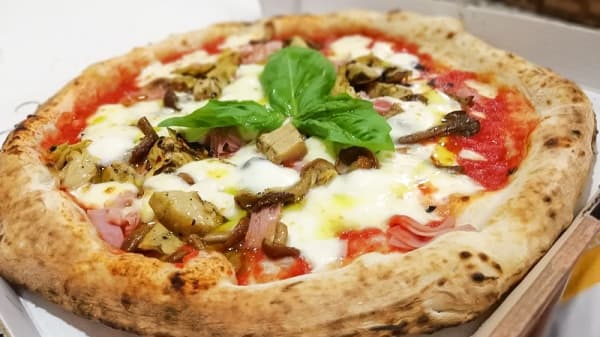 Pizza Al Quadrato Due In Torre Del Greco Restaurant Reviews Menu And Prices Thefork