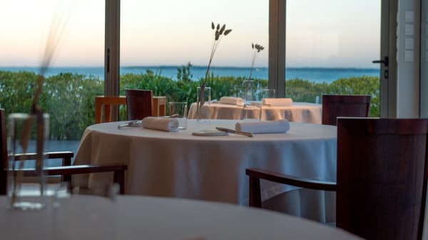 Hôtel - Restaurant Anne De Bretagne in La Plaine-sur-Mer ...