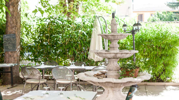 Les Terrasses D Alex In Villeurbanne Restaurant Reviews Menu And Prices Thefork
