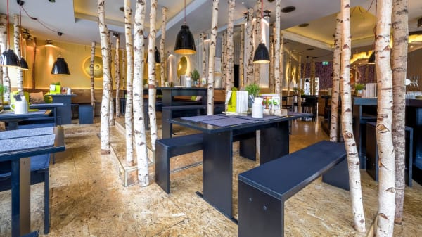 hans im gluck burgergrill bar koln lindenthal in cologne restaurant reviews menu and prices thefork