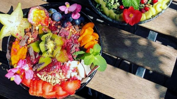 Cafe Feel Good In Kobenhavn K Restaurant Reviews Menu And Prices Thefork While i was no stranger to flavored coffees (mochas may as well be an extra food group) i'd never even considered mixing honey into my coffee. cafe feel good in kobenhavn k