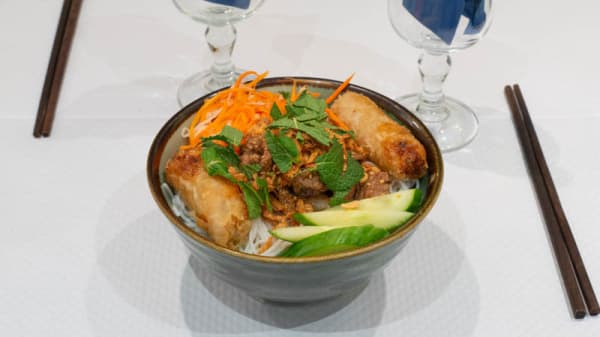 Le Lotus D Or In Paris Restaurant Reviews Menu And Prices Thefork