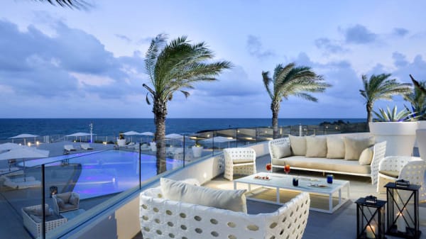 Agua In Costa Merlata Ostuni Restaurant Reviews Menu And Prices Thefork