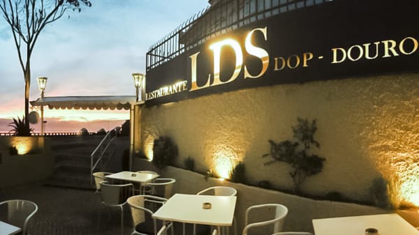 esplanada - LDS Parede, Cascais