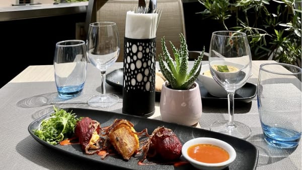 tapas 14 warwick geneva in geneve restaurant reviews menu and prices thefork