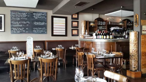 Le Bistro Quai In Saint Laurent Du Var Restaurant Reviews Menu And Prices Thefork