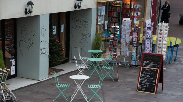 Felicity’s & Friends, Chatou