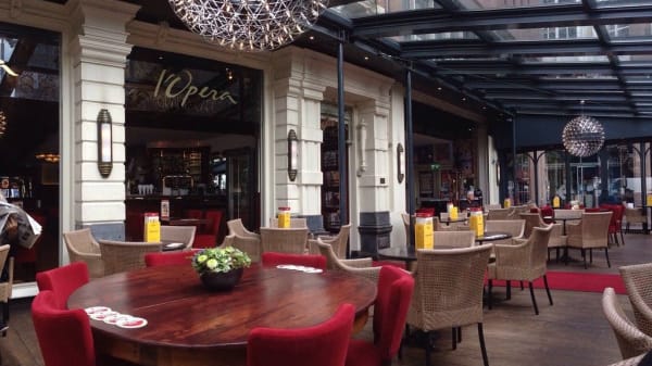 met opera cafe met opera cafe