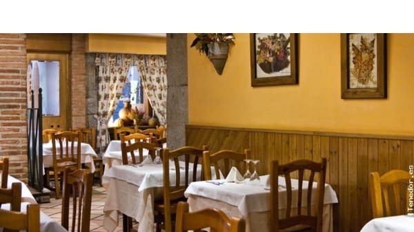 Restaurante Artemisa Ventura De La Vega En Madrid Centro Huertas Menu Opiniones Precios Y Reserva