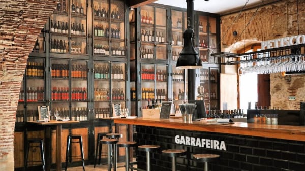 Oficina do Petisco - Mercado da Romeira, Almada