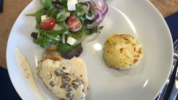 Reviews Cafe Restaurant Vogue In Cagnes Sur Mer Thefork Source From TheFork Image Size Width 337 x Height 600 Reviews Cafe Restaurant Vogue In Cagnes Sur Mer Thefork - Sur Restaurant Reviews