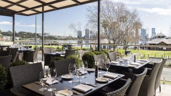 Coco's Riverside Bar & Restaurant in South Perth (WA) - Restaurant