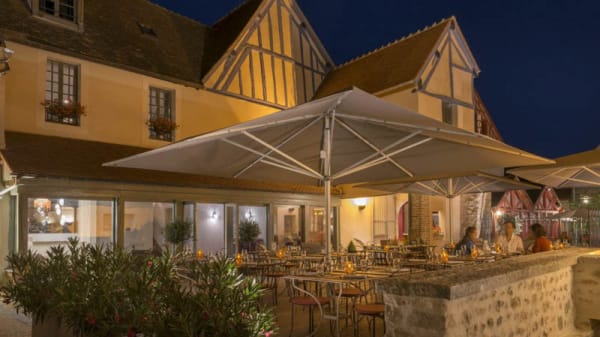 Aux Vieux Remparts In Provins Restaurant Reviews Menu And Prices Thefork