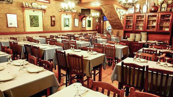 Vista da sala - Assador Típico, Porto